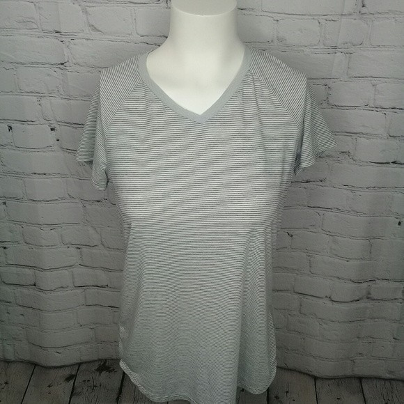 Toad & Co Cashew Grey Oatmeal Striped Short Sleeve V-neck Tee XSmall - Picture 2 of 7